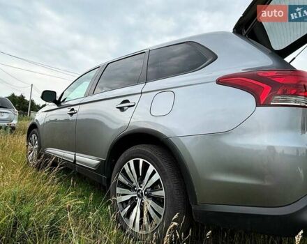 Сірий Міцубісі Аутлендер, об'ємом двигуна 2.36 л та пробігом 91 тис. км за 21150 $, фото 12 на Automoto.ua
