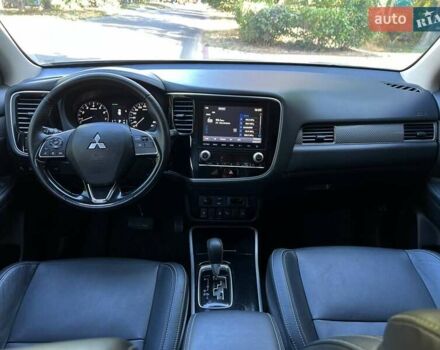 Серый Мицубиси Аутлендер, объемом двигателя 2.4 л и пробегом 80 тыс. км за 15900 $, фото 13 на Automoto.ua