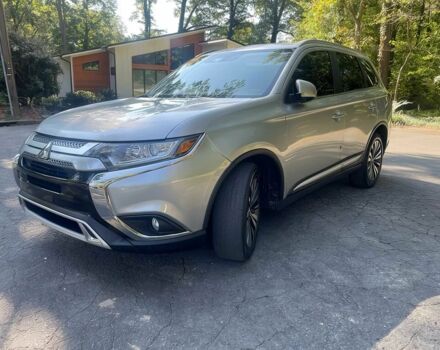 Серый Мицубиси Аутлендер, объемом двигателя 2.4 л и пробегом 35 тыс. км за 5100 $, фото 2 на Automoto.ua