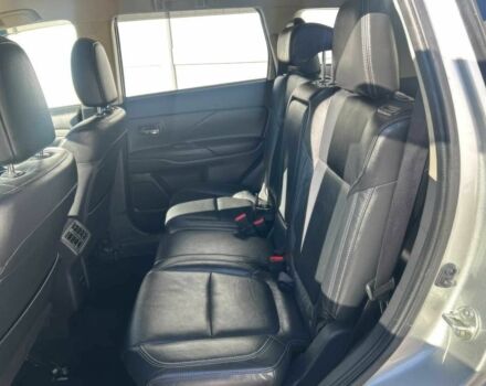 Сірий Міцубісі Аутлендер, об'ємом двигуна 2.4 л та пробігом 39 тис. км за 8000 $, фото 9 на Automoto.ua