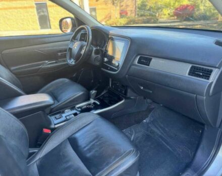 Сірий Міцубісі Аутлендер, об'ємом двигуна 2.4 л та пробігом 33 тис. км за 3000 $, фото 8 на Automoto.ua