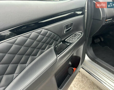 Сірий Міцубісі Аутлендер, об'ємом двигуна 2.36 л та пробігом 179 тис. км за 24950 $, фото 31 на Automoto.ua