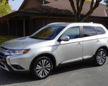 Сірий Міцубісі Аутлендер, об'ємом двигуна 2.4 л та пробігом 49 тис. км за 12100 $, фото 2 на Automoto.ua