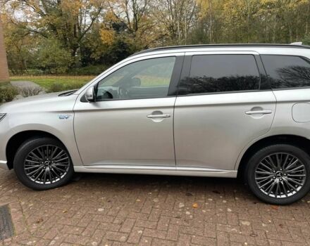 Серый Мицубиси Аутлендер, объемом двигателя 2.4 л и пробегом 49 тыс. км за 13300 $, фото 4 на Automoto.ua