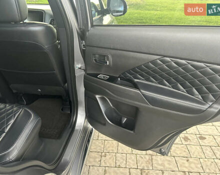 Сірий Міцубісі Аутлендер, об'ємом двигуна 0 л та пробігом 157 тис. км за 25900 $, фото 20 на Automoto.ua