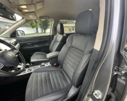 Сірий Міцубісі Аутлендер, об'ємом двигуна 2.4 л та пробігом 47 тис. км за 9300 $, фото 7 на Automoto.ua