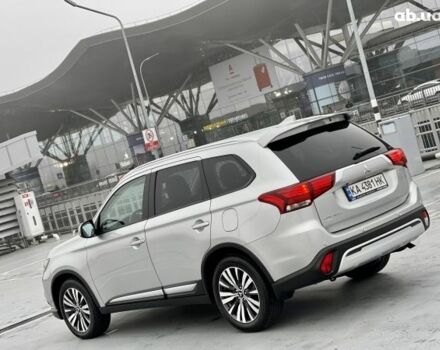 Серый Мицубиси Аутлендер, объемом двигателя 2.4 л и пробегом 24 тыс. км за 27950 $, фото 6 на Automoto.ua