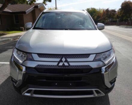 Сірий Міцубісі Аутлендер, об'ємом двигуна 2.4 л та пробігом 49 тис. км за 12100 $, фото 1 на Automoto.ua