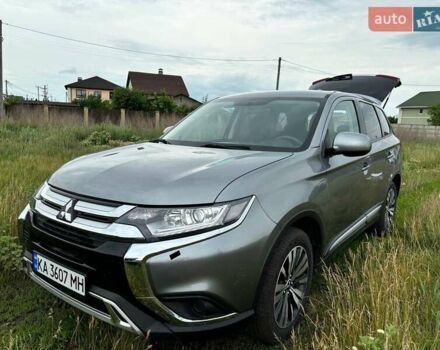 Сірий Міцубісі Аутлендер, об'ємом двигуна 2.36 л та пробігом 91 тис. км за 21150 $, фото 22 на Automoto.ua