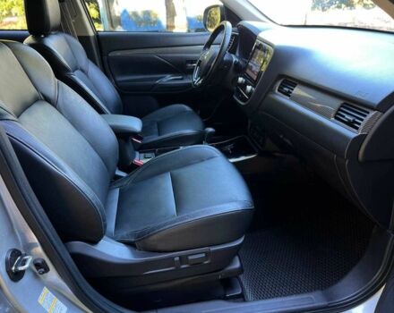 Серый Мицубиси Аутлендер, объемом двигателя 2.4 л и пробегом 80 тыс. км за 15900 $, фото 16 на Automoto.ua