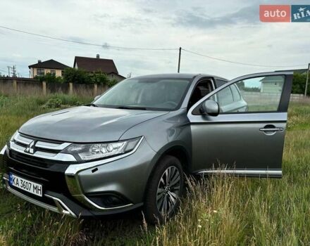Сірий Міцубісі Аутлендер, об'ємом двигуна 2.36 л та пробігом 91 тис. км за 21150 $, фото 6 на Automoto.ua