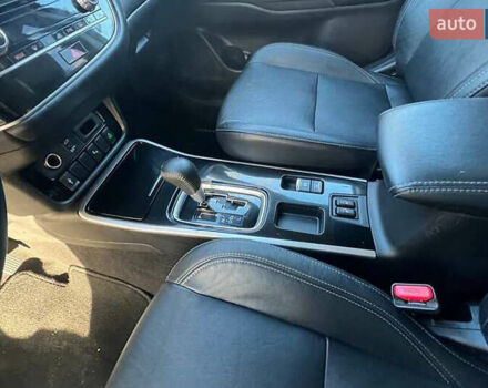 Серый Мицубиси Аутлендер, объемом двигателя 2.4 л и пробегом 120 тыс. км за 23200 $, фото 12 на Automoto.ua