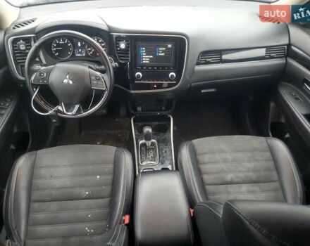 Серый Мицубиси Аутлендер, объемом двигателя 2.36 л и пробегом 112 тыс. км за 2900 $, фото 7 на Automoto.ua