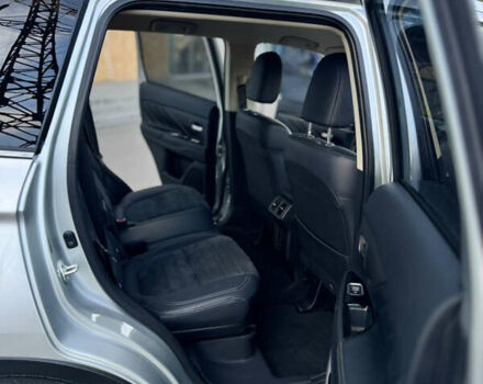 Міцубісі Аутлендер 2020 у Дніпро (Дніпропетровську) на Automoto.ua Сірий Міцубісі Аутлендер, об'ємом двигуна 2.36 л та пробігом 29 тис. км за 25500 $, фото 32 на Automoto.ua