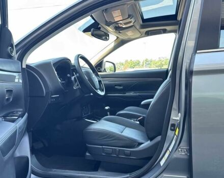 Сірий Міцубісі Аутлендер, об'ємом двигуна 3 л та пробігом 37 тис. км за 6100 $, фото 9 на Automoto.ua