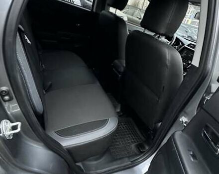 Серый Мицубиси Аутлендер, объемом двигателя 2 л и пробегом 70 тыс. км за 16899 $, фото 16 на Automoto.ua