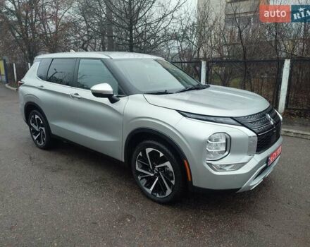 Серый Мицубиси Аутлендер, объемом двигателя 2.49 л и пробегом 54 тыс. км за 24900 $, фото 5 на Automoto.ua