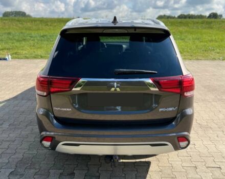 Серый Мицубиси Аутлендер, объемом двигателя 2.4 л и пробегом 24 тыс. км за 17000 $, фото 6 на Automoto.ua