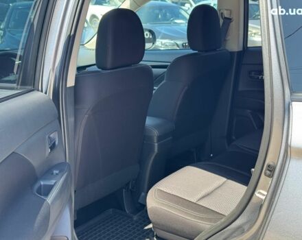 Серый Мицубиси Аутлендер, объемом двигателя 2 л и пробегом 58 тыс. км за 21790 $, фото 12 на Automoto.ua