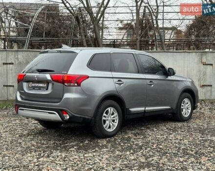 Серый Мицубиси Аутлендер, объемом двигателя 2 л и пробегом 122 тыс. км за 20990 $, фото 9 на Automoto.ua