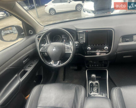 Серый Мицубиси Аутлендер, объемом двигателя 2.4 л и пробегом 99 тыс. км за 22900 $, фото 10 на Automoto.ua