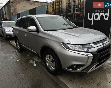 Сірий Міцубісі Аутлендер, об'ємом двигуна 2 л та пробігом 63 тис. км за 22500 $, фото 16 на Automoto.ua