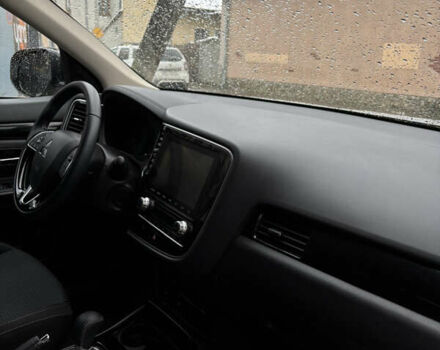 Сірий Міцубісі Аутлендер, об'ємом двигуна 2 л та пробігом 63 тис. км за 22500 $, фото 20 на Automoto.ua