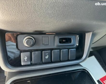 Серый Мицубиси Аутлендер, объемом двигателя 2 л и пробегом 58 тыс. км за 21790 $, фото 24 на Automoto.ua