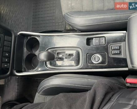 Сірий Міцубісі Аутлендер, об'ємом двигуна 2.36 л та пробігом 114 тис. км за 20000 $, фото 13 на Automoto.ua