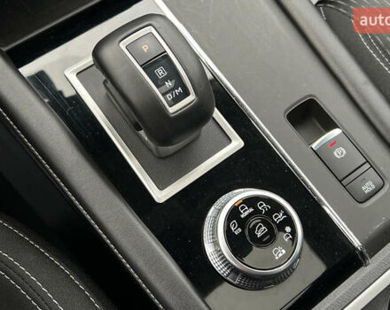 Серый Мицубиси Аутлендер, объемом двигателя 2.49 л и пробегом 46 тыс. км за 24500 $, фото 18 на Automoto.ua