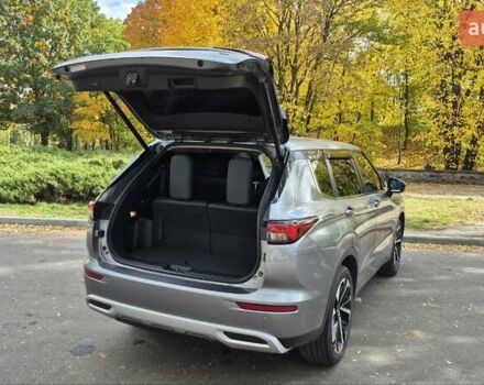 Сірий Міцубісі Аутлендер, об'ємом двигуна 2.49 л та пробігом 128 тис. км за 22700 $, фото 6 на Automoto.ua