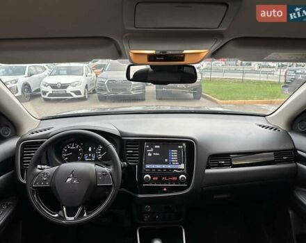 Мицубиси Аутлендер 2021 в Киеве на Automoto.ua Серый Мицубиси Аутлендер, объемом двигателя 2 л и пробегом 132 тыс. км за 18500 $, фото 17 на Automoto.ua