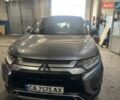 Серый Мицубиси Аутлендер, объемом двигателя 2 л и пробегом 121 тыс. км за 21700 $, фото 5 на Automoto.ua