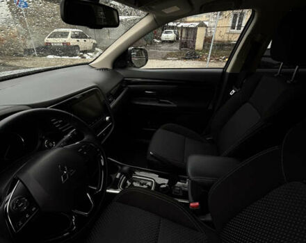 Сірий Міцубісі Аутлендер, об'ємом двигуна 2 л та пробігом 63 тис. км за 22500 $, фото 26 на Automoto.ua