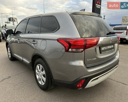 Мицубиси Аутлендер 2021 в Киеве на Automoto.ua Серый Мицубиси Аутлендер, объемом двигателя 2 л и пробегом 132 тыс. км за 18500 $, фото 5 на Automoto.ua