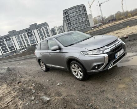 Сірий Міцубісі Аутлендер, об'ємом двигуна 2 л та пробігом 179 тис. км за 20000 $, фото 1 на Automoto.ua