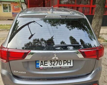 Серый Мицубиси Аутлендер, объемом двигателя 2 л и пробегом 150 тыс. км за 19000 $, фото 4 на Automoto.ua