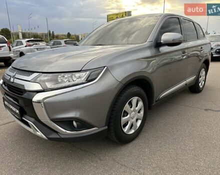 Мицубиси Аутлендер 2021 в Киеве на Automoto.ua Серый Мицубиси Аутлендер, объемом двигателя 2 л и пробегом 132 тыс. км за 18500 $, фото 3 на Automoto.ua