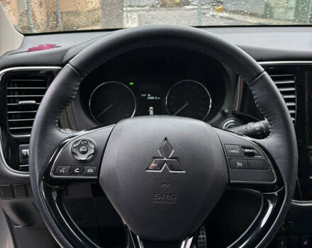 Сірий Міцубісі Аутлендер, об'ємом двигуна 2 л та пробігом 63 тис. км за 22500 $, фото 8 на Automoto.ua