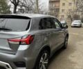 Серый Мицубиси Аутлендер, объемом двигателя 2 л и пробегом 49 тыс. км за 12600 $, фото 4 на Automoto.ua