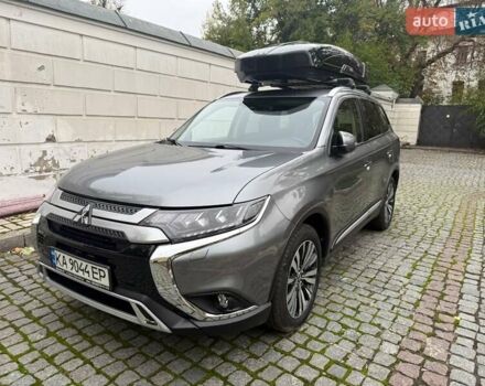 Сірий Міцубісі Аутлендер, об'ємом двигуна 2.36 л та пробігом 114 тис. км за 20000 $, фото 19 на Automoto.ua