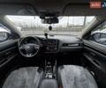 Серый Мицубиси Аутлендер, объемом двигателя 2 л и пробегом 122 тыс. км за 19988 $, фото 22 на Automoto.ua