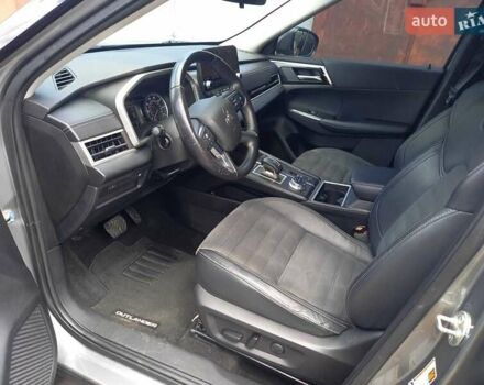 Сірий Міцубісі Аутлендер, об'ємом двигуна 2.5 л та пробігом 128 тис. км за 22000 $, фото 39 на Automoto.ua