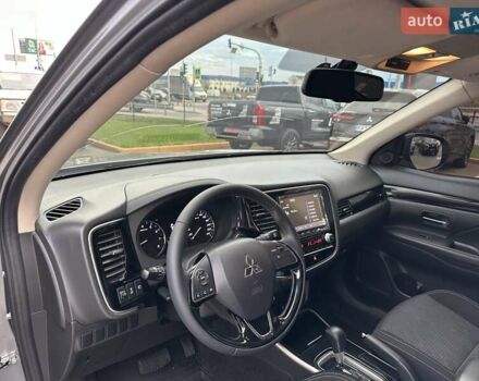 Мицубиси Аутлендер 2021 в Киеве на Automoto.ua Серый Мицубиси Аутлендер, объемом двигателя 2 л и пробегом 132 тыс. км за 18500 $, фото 15 на Automoto.ua