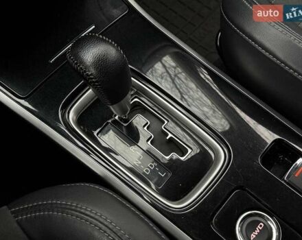 Серый Мицубиси Аутлендер, объемом двигателя 2 л и пробегом 122 тыс. км за 20990 $, фото 19 на Automoto.ua