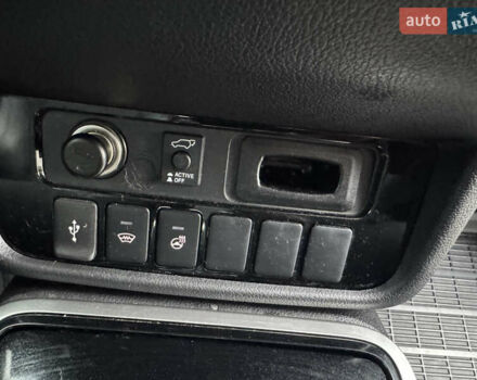 Серый Мицубиси Аутлендер, объемом двигателя 2.36 л и пробегом 142 тыс. км за 21500 $, фото 26 на Automoto.ua