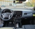 Серый Мицубиси Аутлендер, объемом двигателя 2.4 л и пробегом 97 тыс. км за 30500 $, фото 5 на Automoto.ua