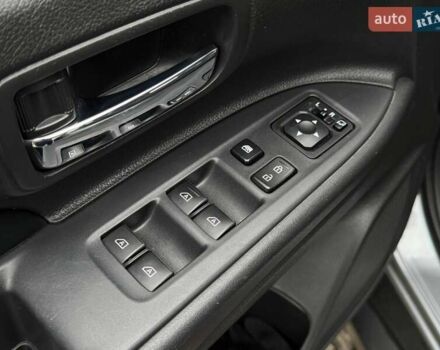 Серый Мицубиси Аутлендер, объемом двигателя 2 л и пробегом 122 тыс. км за 20990 $, фото 28 на Automoto.ua