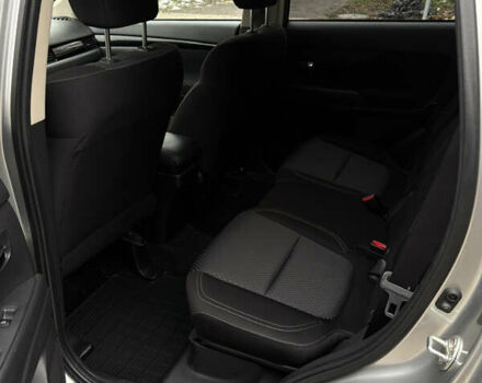 Сірий Міцубісі Аутлендер, об'ємом двигуна 2 л та пробігом 63 тис. км за 22500 $, фото 10 на Automoto.ua