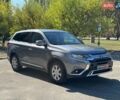 Серый Мицубиси Аутлендер, объемом двигателя 2 л и пробегом 58 тыс. км за 20490 $, фото 6 на Automoto.ua